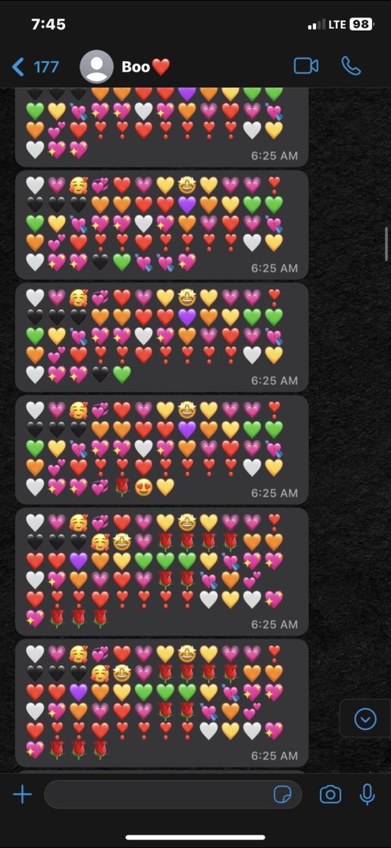 Sleekchick22's tweet photo. i woke up to see these messages from my man lol. i love him so much 😘🥰 https://t.co/8eNMEebGbP
