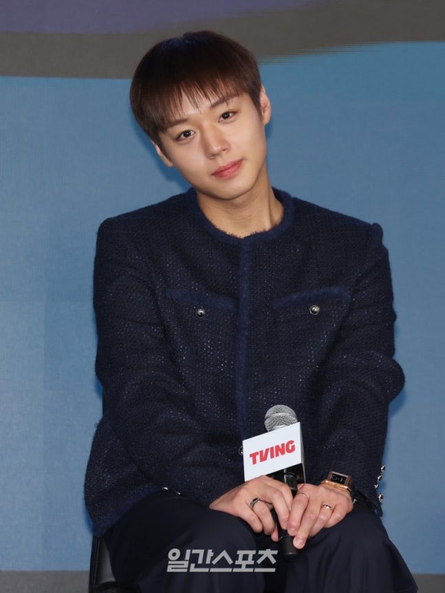 윙키 tweet media