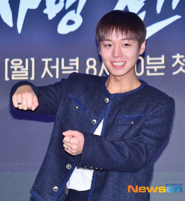 윙키 tweet media