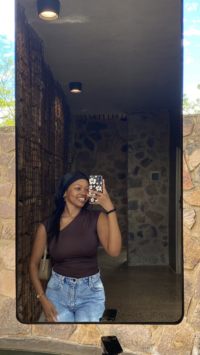 aphiwe💋 (@whoisaphiwe) / Posts / X