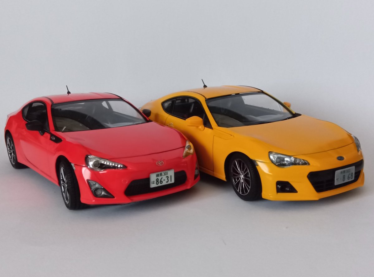 2017DeNA's tweet photo. 前回製作した86との2S。
姉妹車は並べて飾ってナンボです。
#タミヤ
#BRZ https://t.co/8zMuPH3WvF