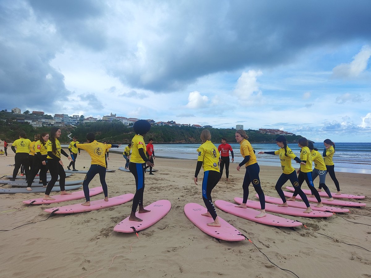 FEPSantRamon's tweet photo. Els de la #promo26 van visitar el parc de Cabárceno i van fer el seu bateig de surf en el 2n dia a Cantabria https://t.co/pUPVabgPiP