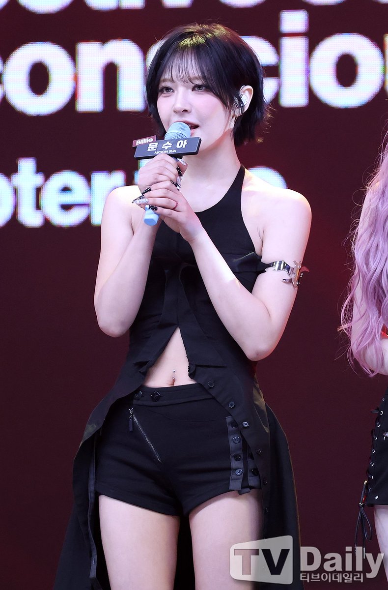 moonsua pics tweet media