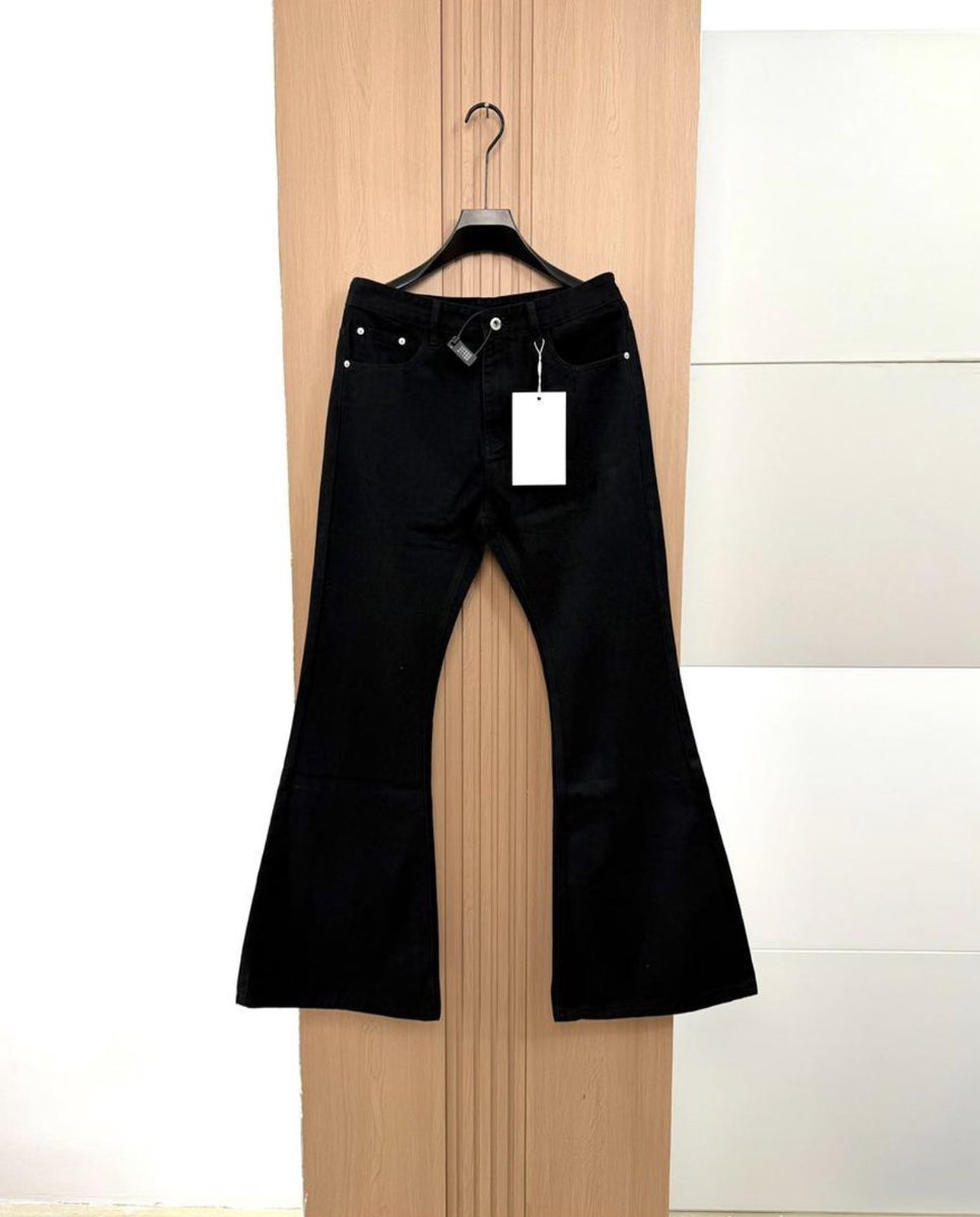 19$𝖟𝖓 𝕮𝖔𝖚𝖙𝖚𝖗𝖊 tweet media