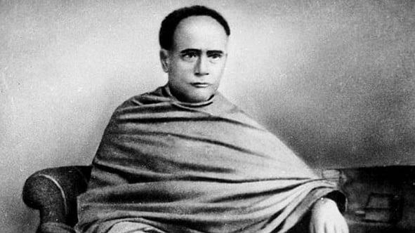 The___brahmans's tweet photo. Note - It was bengali Brahmin Vidyasagar who established nearly 35 girls schools at his own expense. 

opened sanskrit education to marginalised communities . 

Now BJP will introduce some Marathi figures in Bengal politics for personal gains. https://t.co/I6GQKIwMZf
