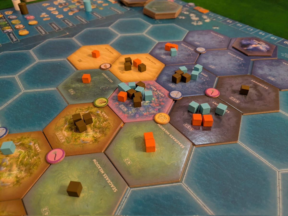 RickTheChief's tweet photo. This week we played Glow, Dominant Species Marine, Etherfields, Dixit Stella, Phantom Ink, Root and more! https://t.co/Ai1zSZfM1e