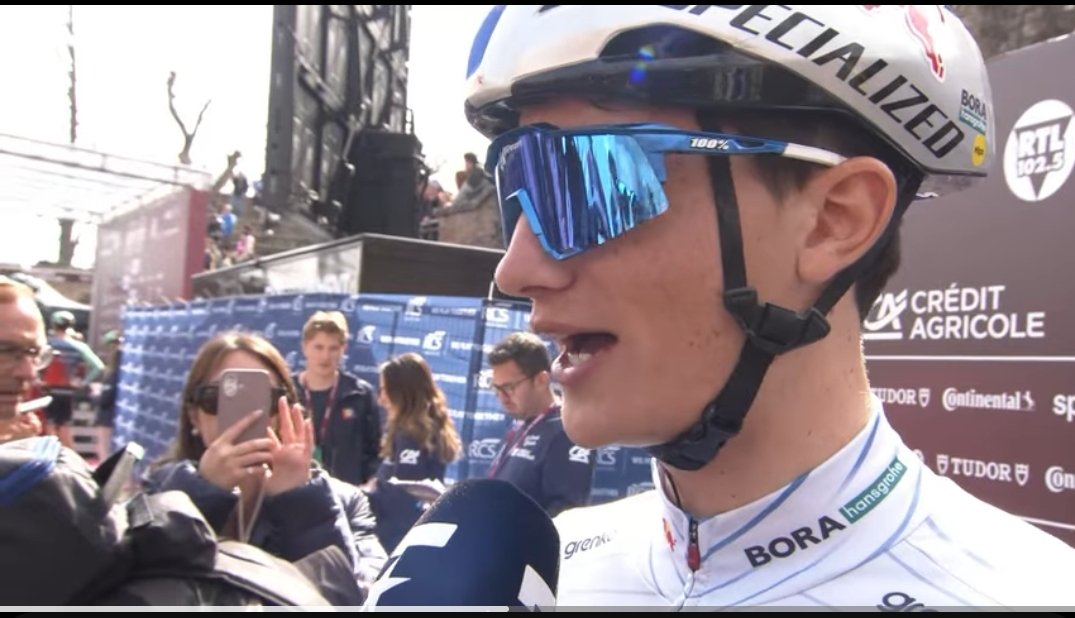 FrancescoJ97's tweet photo. Intervista a Giulio Pellizzari pre #GirodItalia :"Sono il favorito numero 2, ma posso farcela, a Vingegaard manca pure la badante (Van Aert ndr)
Hindley? Deve farsi i cazzi suoi.
Ci credo tanto, voglio sognare in grande, d'altronde se uno come Nibali ne ha vinti due...(Ride ndr)" https://t.co/BqL87BlFrU