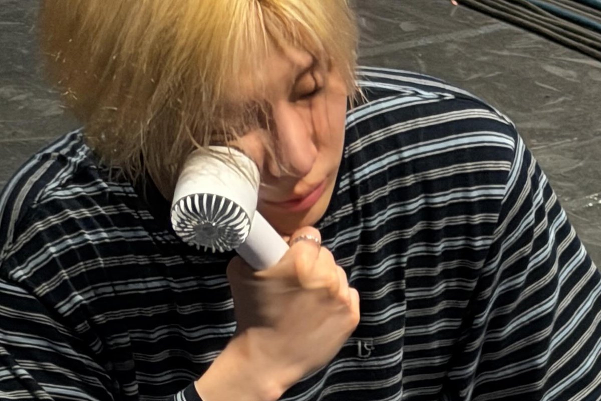 꾸미 ᥒᥱʋᥱɾ ᑲᥱ ⳽oᑲᥱɾ 🥴 tweet media