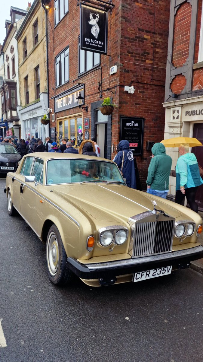 whitby_wanderer's tweet photo. Lovely Rolls Royce Silver Shadow in town sunday goth weekend 👌🙌👍
#whitby #town #rollsroyce #silvershadow #whitbygothweekend https://t.co/b4DaNe75BF