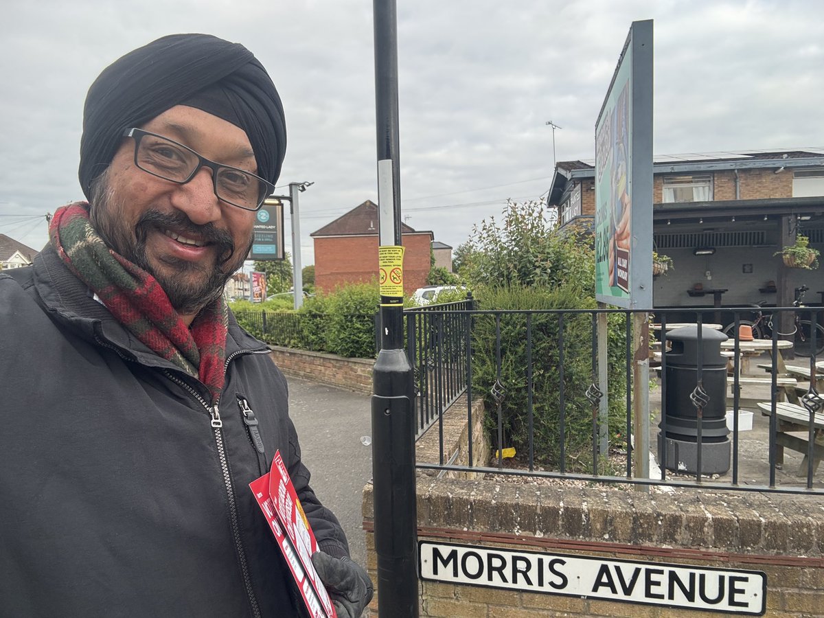 Rupinder2010's tweet photo. Another early morning session this morning in Lower Stoke. Relatively small session before going to work.  @covlabourparty is on for @UKLabour . #ThinkLocalVoteLocalVoteLabour https://t.co/nCzO18s8Qu