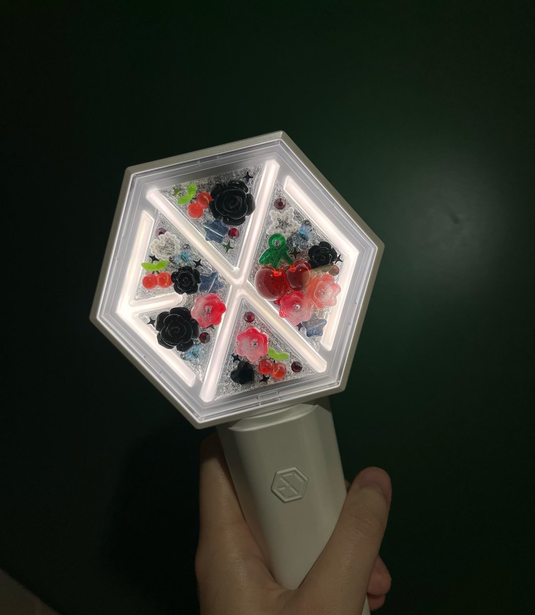𝙡𝙞𝙩𝙩𝙡𝙚𝙡𝙮𝙡𝙞𝙭𝙣_🌟ft.ได้ไปหาexoแล้ววว tweet media