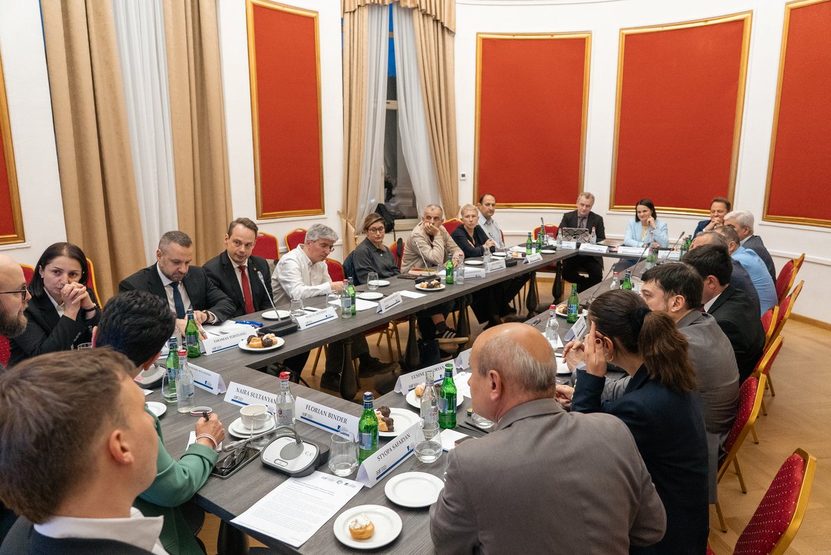 StyopaS's tweet photo. An important and great conversation with Svetlana Tikhanovskaya, the elected President of Belarus. https://t.co/ljSnQ2VClr