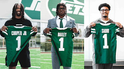NYJetsFrance's tweet photo. 🏈✈️ Ces bons vieux Jets : S5E27 ✈️🏈

C'est l'heure du récap' complet de cette Draft 2026 avec nos avis sur chaque pick et une projection de certaines stats.

Petit sondage en thread pour la suite ! 👀

>> https://t.co/cCOH2wjCvq https://t.co/X0sEdwyk1K