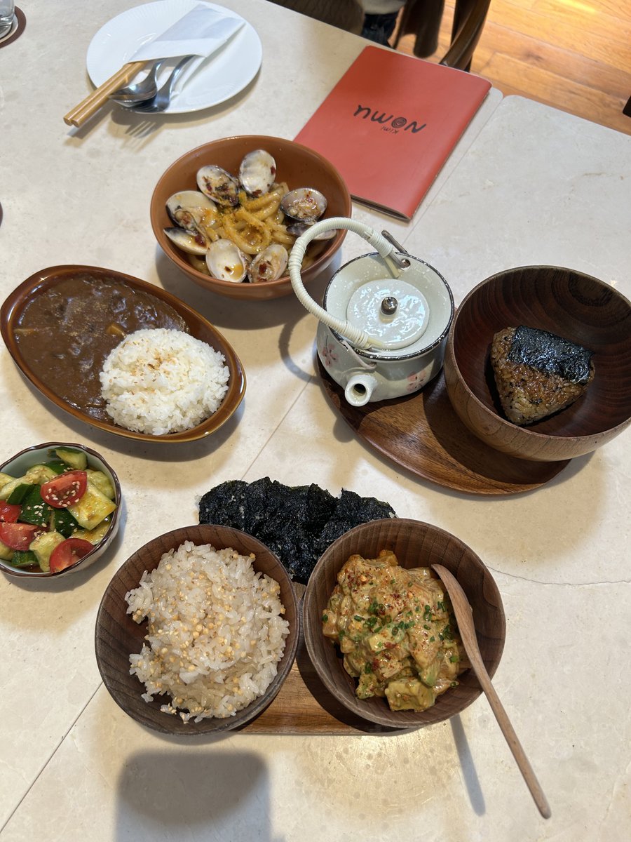 CESNA_Group's tweet photo. Taking a moment to step away from our desks and connect over a local fantastic Japanese lunch was the perfect way to welcome our new team member, Gianna Jenkwao to the fold.

Connect with us today to see how our specialized insights can power your growth.

#Cesna #Bangkok https://t.co/MYzR3ci7AI
