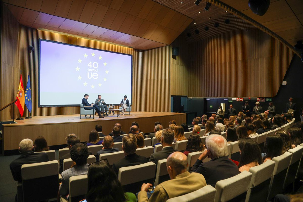 Comisión Europea en España tweet media