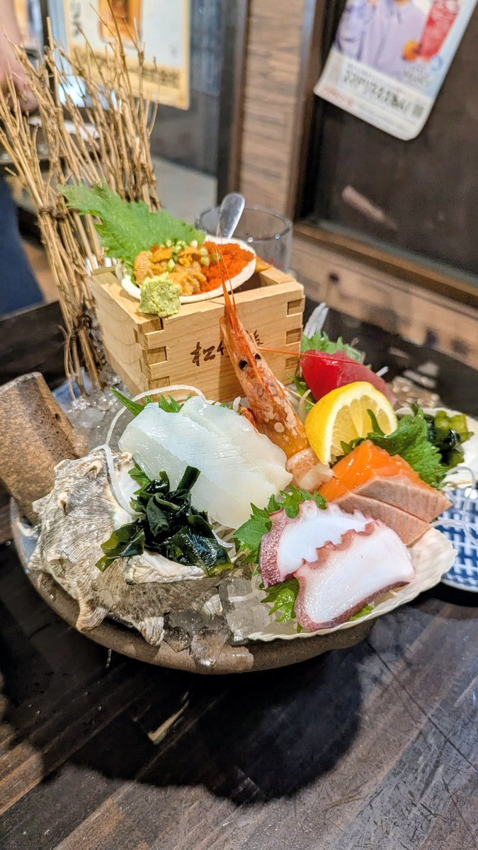 mitsuru_321's tweet photo. 個人的山形のおすすめ飲食店「食彩 浦島」✨
何を食べても美味しい😋店主おすすめの日本酒が最高🍶コスパがめっちゃイイ👍
ついつい長居してしまう良いお店です😆食彩 浦島は予約必須ですよ😎 https://t.co/J4jicKXmKw