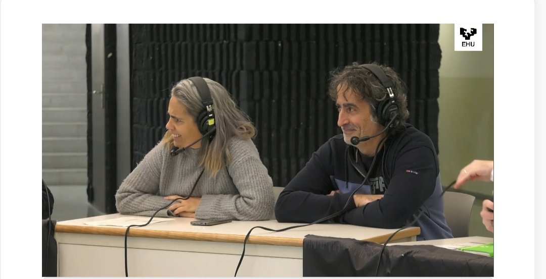MGezuAmun's tweet photo. Martxan jada, giro ederra dekogu! / Ya estamos en marcha, tenemos un ambiente estupendo... 💜💜💜 @kide_on @AlharacaRadio @Candelaradio914 @lantegibatuak @Gorabide  @Fekoor @APNABI @PedagogiaSocial @educabl https://t.co/7rYte48uZM
