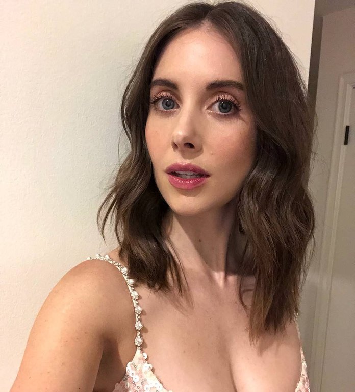 FuckingABrie's tweet photo. Looking pretty all dressed up https://t.co/MQJE6mNl99