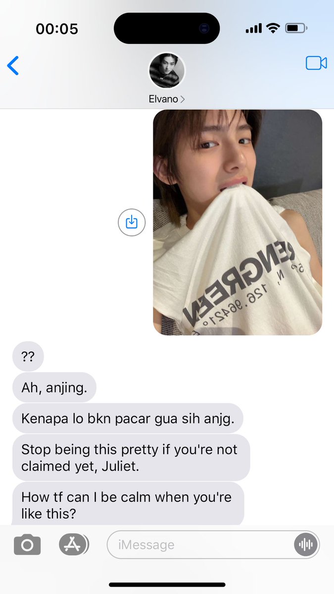 iwakjjupang's tweet photo. #hyeonhoon one tweet au (repost)
yah si ntik jd fomo pake singlet 😂😂 https://t.co/63viVzbRg4