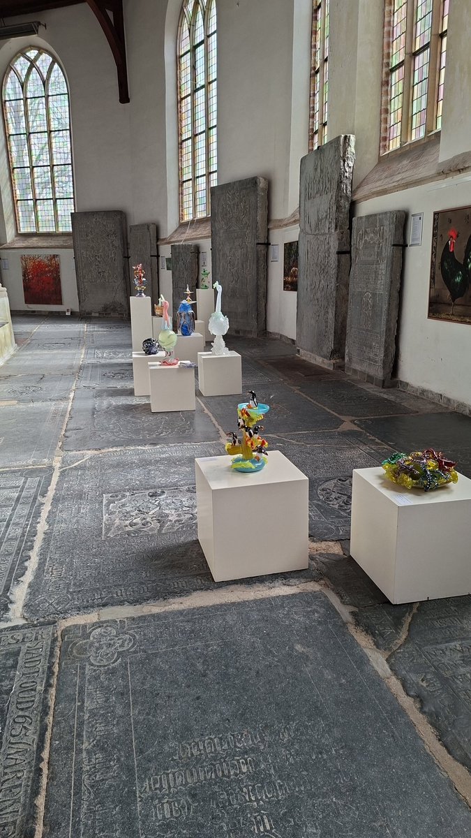 Galerie de Roos van Tudor tweet media