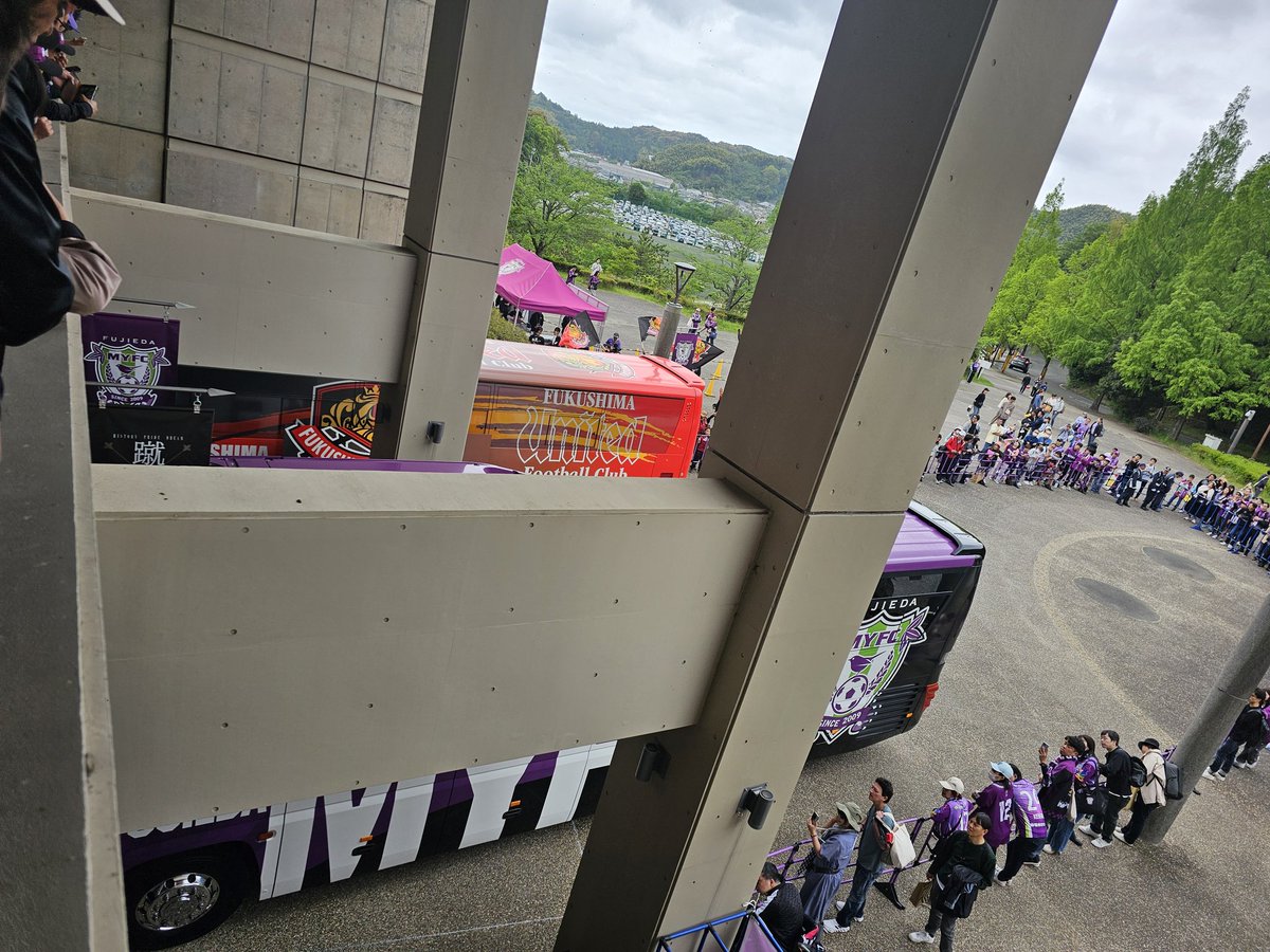 FES_myfc's tweet photo. GW最終日
６５００人の御客さんが藤総にそこで
良い結果…とはいかず…
悔しいですね。 
先制して良い流れがきたと思っていたのに。4日後。修正してまた、良い流れを引き寄せましょう!!!
#福島ユナイテッド  サポーターの皆様。遠方より久しぶりの藤総ありがとうございました!!
#藤枝MYFC https://t.co/CYr1Ey8Lzh