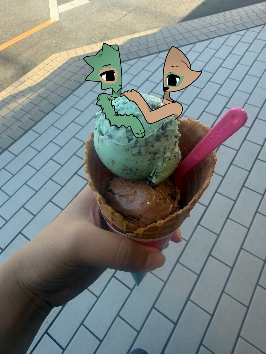 0Syncroissant0's tweet photo. 昨日のアイス https://t.co/p0mJgGf9VT