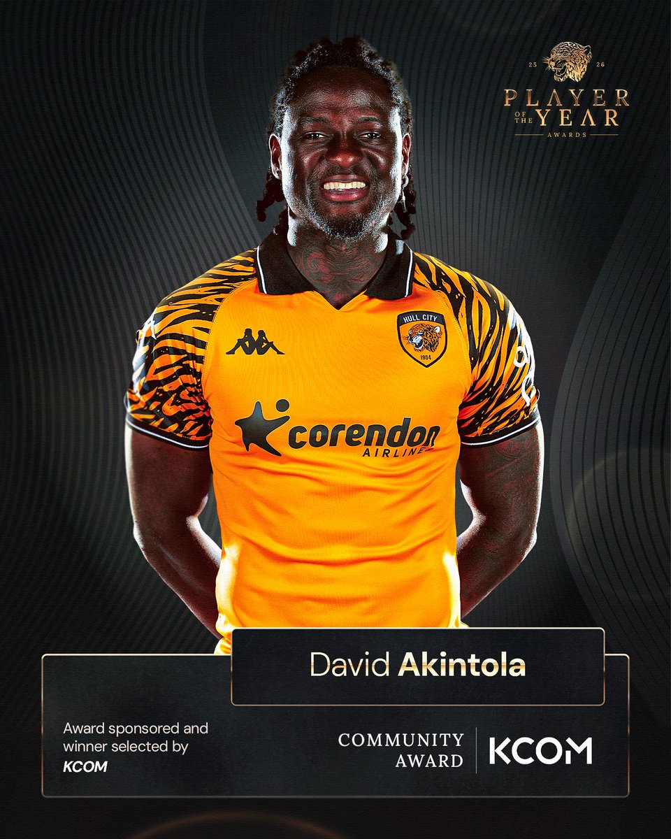 HullCity's tweet photo. Daveeee! 🤩

The @KCOMhome Community Award winner 👏

#hcafc https://t.co/UFXe7DP3nZ