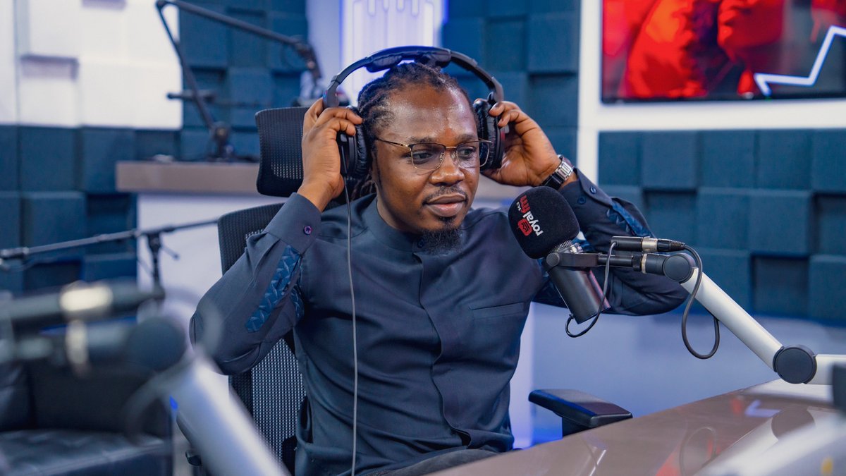 RoyalFMRwanda's tweet photo. Honored to have @wanyama__wafula join us for another insightful episode of #WednesdayMoneyMatters on #KigaliInTheMorning!
We truly appreciate the expertise you bring to the table. Today, we explored the dynamic between discipline and motivation, highlighting that while motivation sparks the journey, only discipline sustains it.
From discussing Rwanda's emerging crypto regulations to the "hard truths" of wealth building, today’s session reminded us that showing up consistently is the ultimate key to financial success.