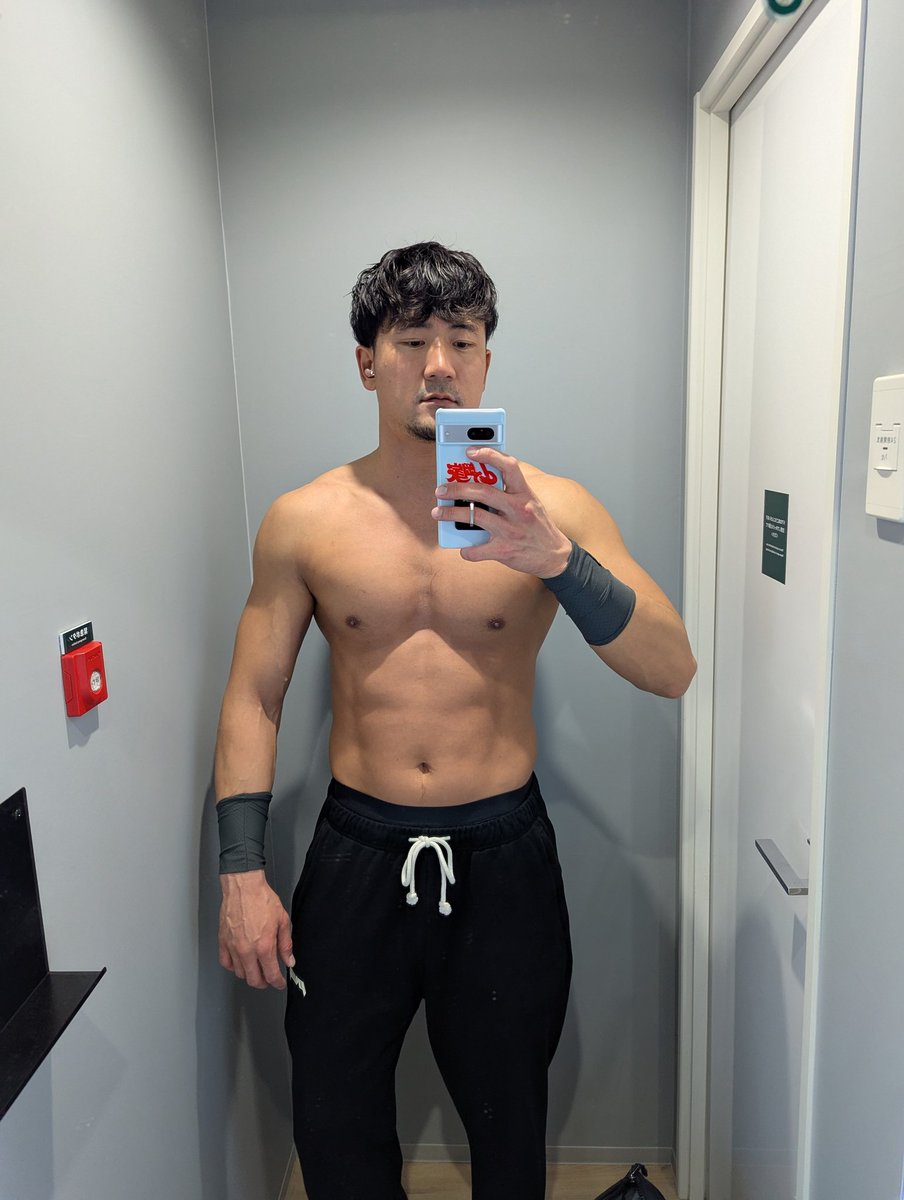 proteinramen's tweet photo. GWはネトフリでVIVANTイッキ見しました。 https://t.co/R4spPkTKel
