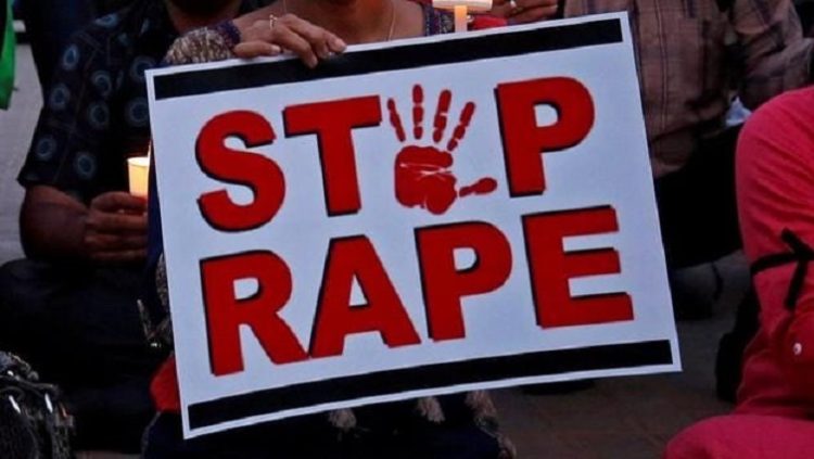SAfmRadio's tweet photo. [ON AIR] Research associate of the Southern Centre for Inequality Studies, Lisa Vetten speaks to @JoanneGJoseph 837 rape cases being closed by police over the last three years citing that they could not trace the survivors
#DailyDiscourse https://t.co/dBLXYNzZlt