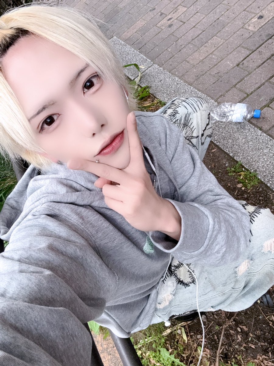 もかろーす @Adore アットアドアー tweet media