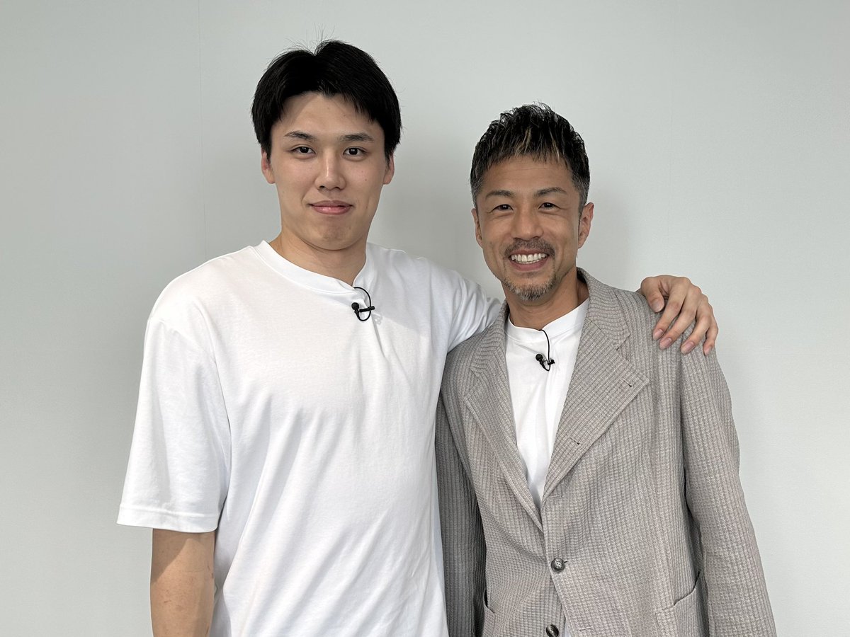 HIROSHIMADFLIES's tweet photo. 本日、5/6(水)17:15頃～広島テレビ「テレビ派」に #三谷桂司朗 選手と #朝山正悟 HCが生出演📺

テレビ派元レギュラーの朝山HCよりもオレに着いてこいと言わんばかりの三谷選手😎🔥

お楽しみに！！

#ドラゴンフライズ #Bリーグ #りそなグループ #バスケ https://t.co/e4qN01Lrd5