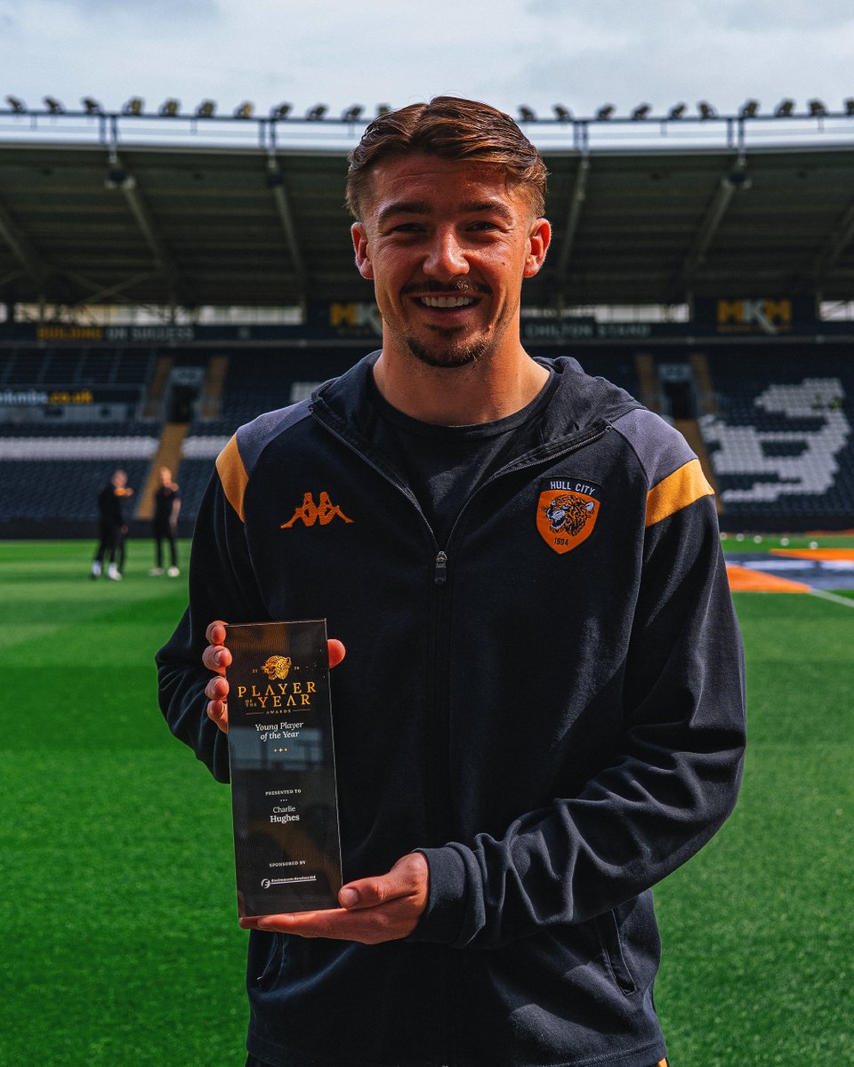 Hull City tweet media