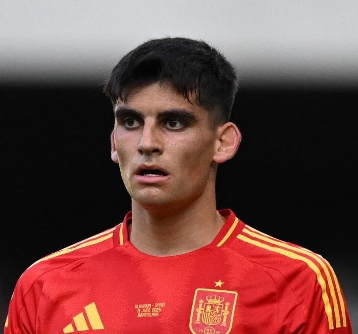 🚨Fun fact:Gerard Martín deserves to go to the World Cup more than Dean Huijsen. No debate.