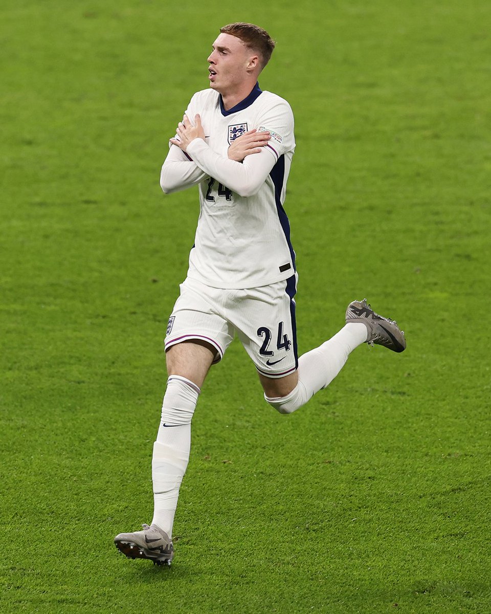 England tweet media