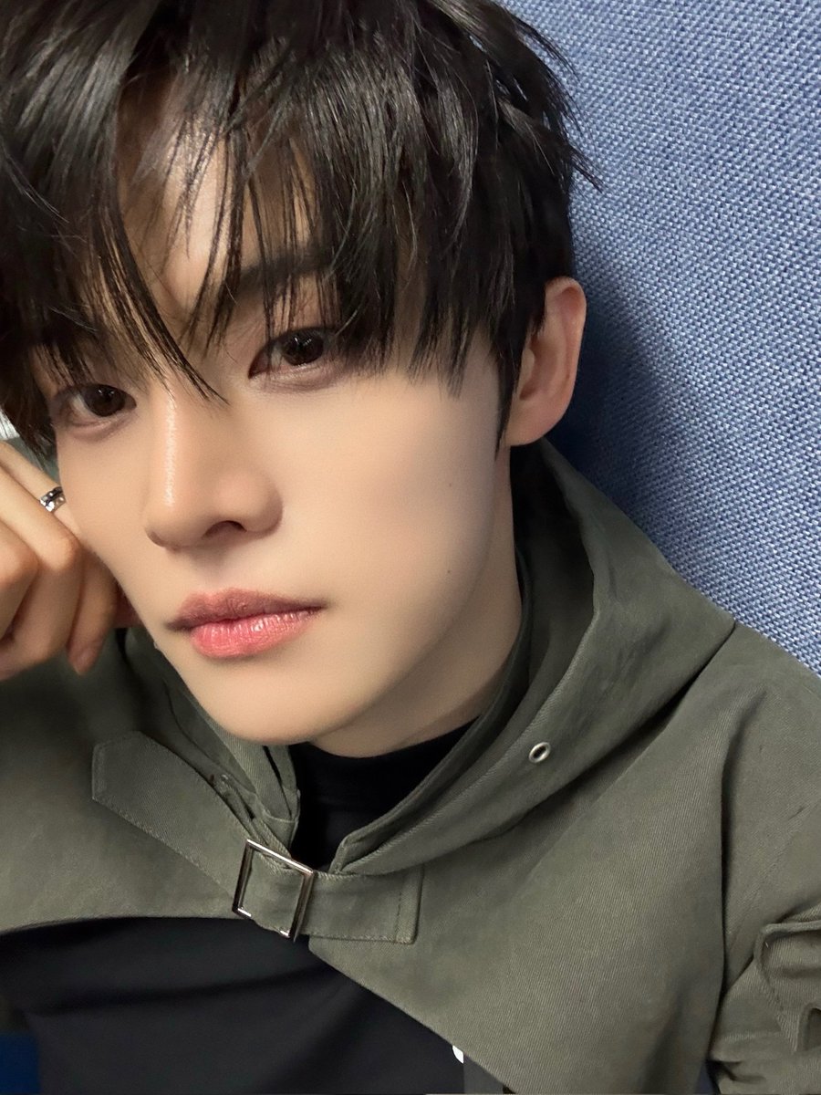 JEON MINWOOK ツーショ　福岡　ミヌク 민욱 📸] jeon minwook weverse update its already been 400 days!