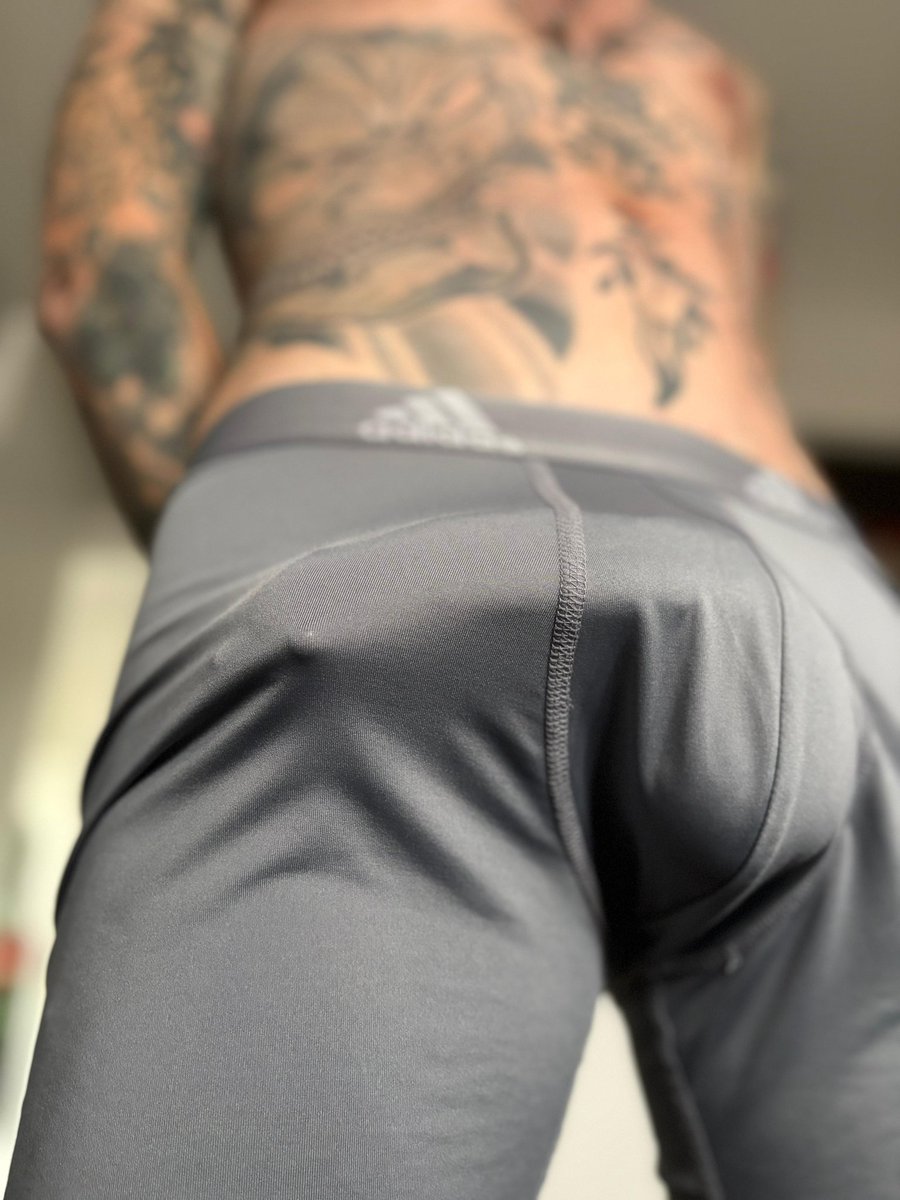 Aaron Is Tattoo (AaronIsTattoo) tweet media