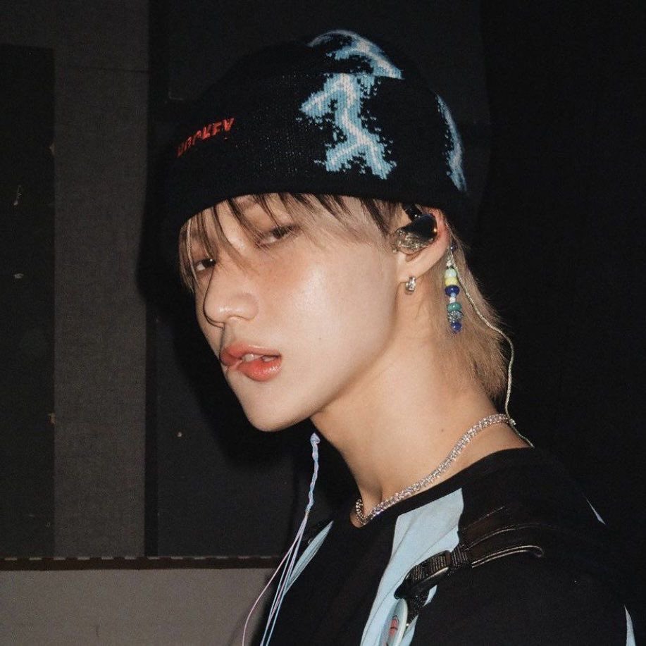 Absolute top tier Taemin fit imo