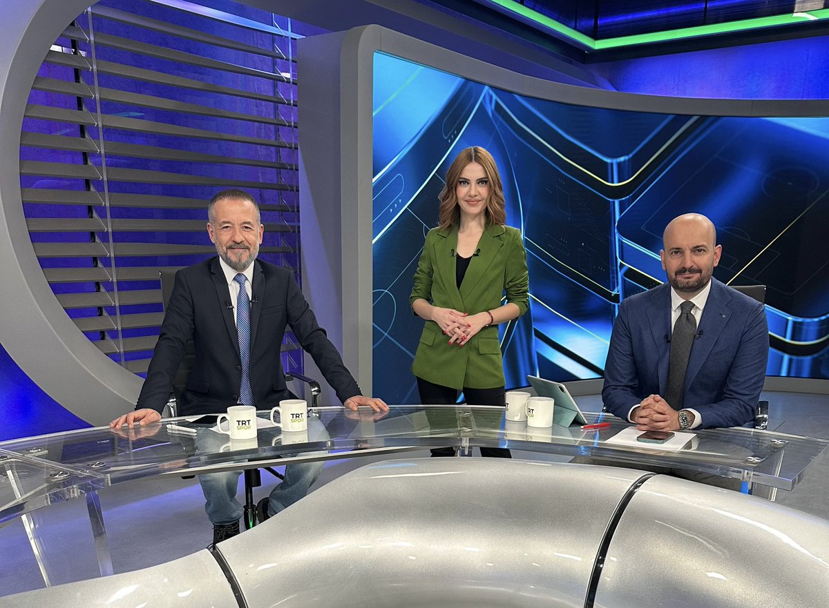 Ezgi Sütcü tweet media