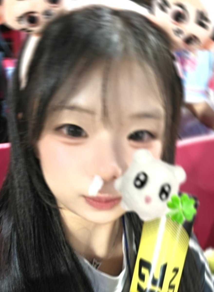 촑 tweet media
