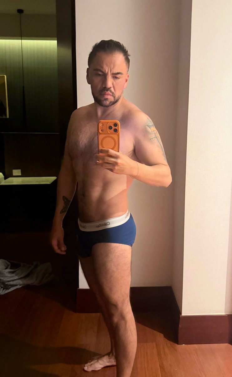 T̶h̶e̶ B̶arbon N̶e̶x̶t̶ D̶o̶o̶r̶ 🏳️‍🌈 tweet media