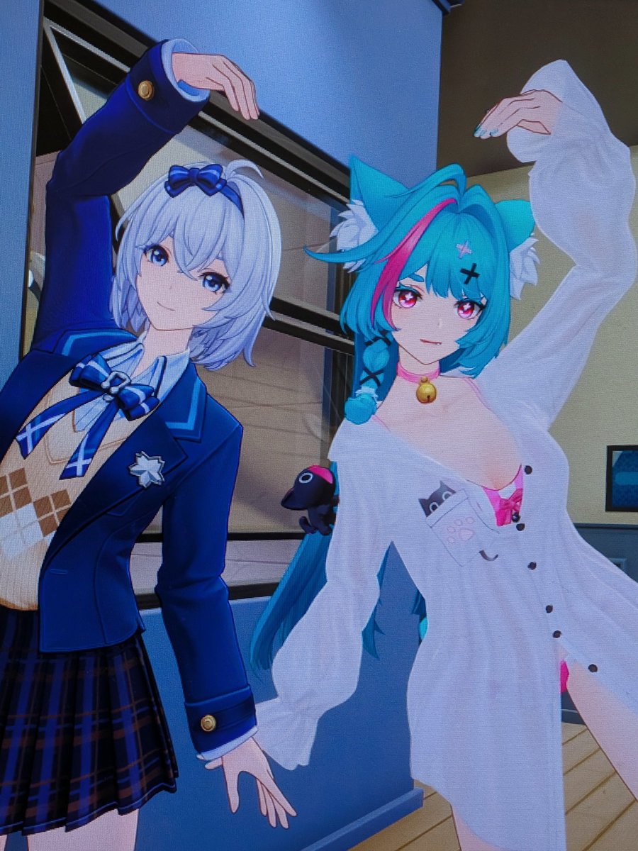 O31R9's tweet photo. #NTE
新しいエモートモーション　これはやってんね　男主人公なら彼氏と彼女　
女の子主人公なら百合百合でキマシタワーになるよこれは https://t.co/4BHV9jvaqS