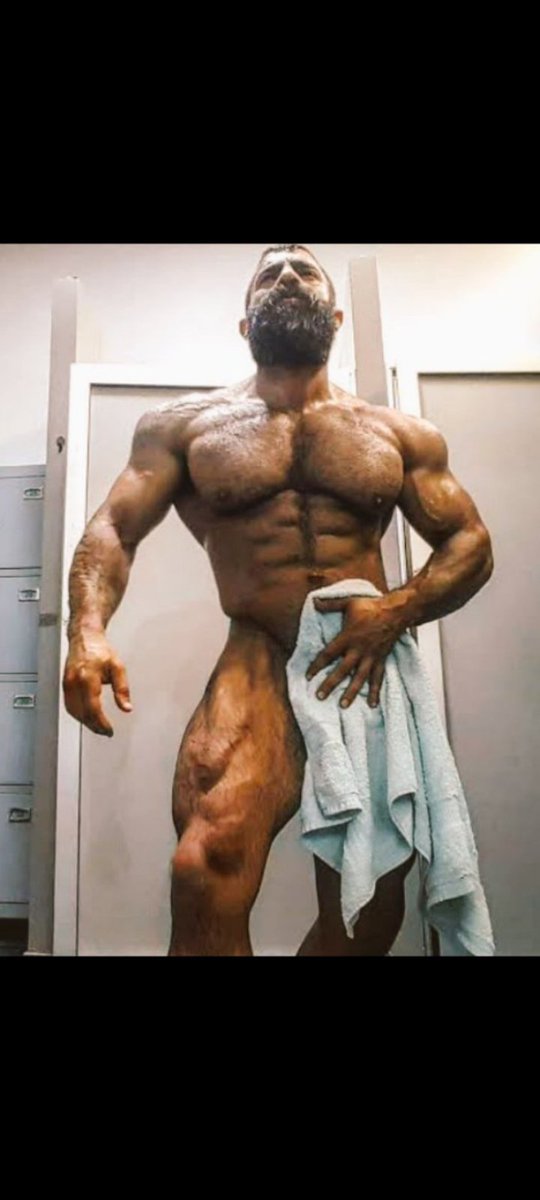 Ryan Foster, atleta americano IFBB, 31 anos 1, 78cm, 112kg...

#bodybuilder, #bodybuilding, #fisiculturismo, #gym, #towers, #muscle, #musculosos, #culturismo, #fitness, #aesthetics