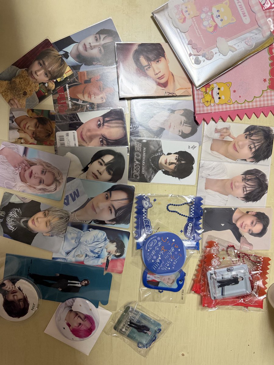 みな tweet media