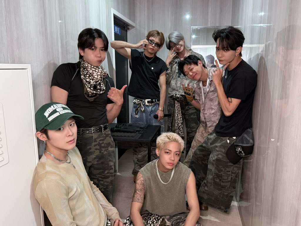 uandpiaofficial's tweet photo. 本日は47都道府県JAPAN TOUR"M-Eden" @ CRAZYMAMA KINGDOMにお越しいただきありがとうございました！✨

岡山公演ありがとうございました！✨

GW最終日！

皆さまの応援のおかげで、最後まで走りきることができました！🏃‍♂️

ご来場いただいた皆さま、TikTokでご覧いただいた皆さま、そしてたまたま見かけて知ってくださった皆さま、本当にありがとうございました！✨️

本日の岡山公演も、皆さまが声を出してくれたり手を振ってくれたりと、最高に盛り上がる時間になりました！
本当にありがとうございます！🍑

47都道府県TOURはまだまだ続きます！
ラストの国際フォーラム ホールAまで、全力で駆け抜けていきますので、最後まで応援よろしくお願いします！🔥

スケジュールを空けてご来場いただければ観覧できる「未来チケット」もございますので、ぜひチェックしてみてください！🕊

https://t.co/XpxpEucls0

Give me more feat L-PLANⅡ, Buggy Bee / Sel, U&pia, U&der
Official MVが公開されました！
ぜひご覧ください✨
https://t.co/zw2p25Ygq4

~Today's Setlist~
①部
1. Apocalypse📸
2. Pulse
3. Origin
4. New City
5.  Matsuri

②部
1. Apocalypse📸
2. Luminous
3. Jumping
4. Billy Billy Young
5. Star"light"s

次のイベントは5/10(日)！
メンバープロデュースフリーライブ @ 新宿マルイ メン 8Fを開催します！

フリーライブはTiktok配信もあります！
ぜひご視聴ください📱
■Official Tiktok
https://t.co/NYkxFa1vRp 

たくさんの方のお越しをお待ちしております！

#uandpia_Eden
#uandpia #エンピ #ユーエンピー #Eden