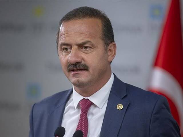 Boşbakan tweet media