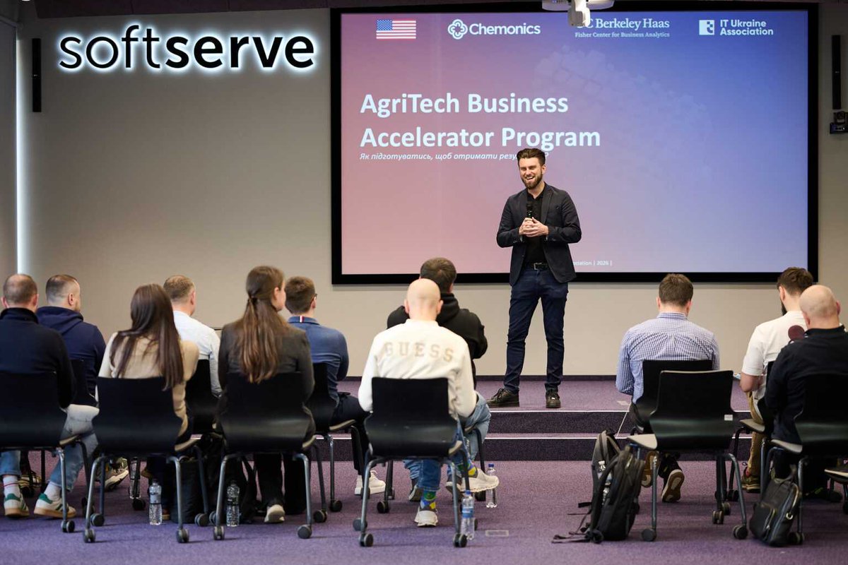 Gis_Point's tweet photo. 16 companies. 3 weeks online. UC Berkeley faculty.
GIS-Point completed Phase 1 of the AgriTech Business Accelerator.
Next: 10 days in California. Lectures, pitching workshops, Silicon Valley networking. https://t.co/iHrmEQjLTB