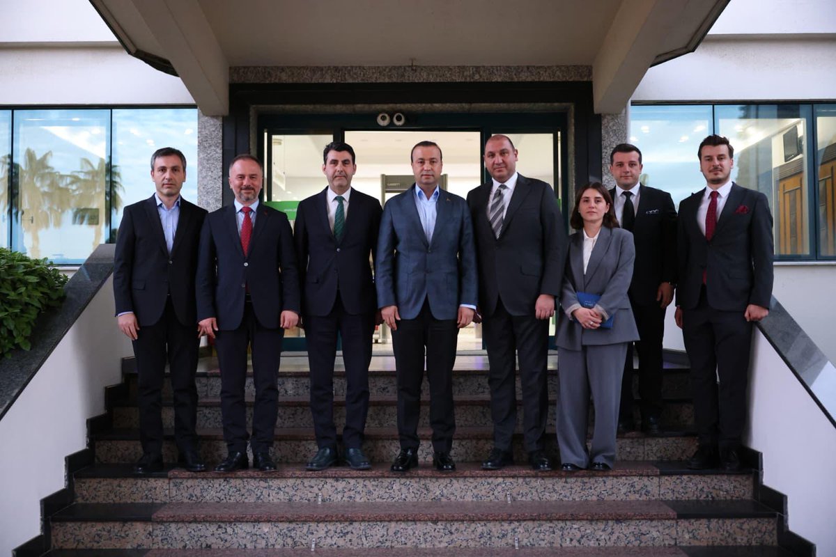 isfaltas's tweet photo. İBB Genel Sekreterimiz @VolkanDemir_PhD ve Genel Sekreter Yardımcısı V. @DocDrOBahadir , Genel Müdürümüz Mustafa Yüksel’in ev sahipliğinde şirketimizi ziyaret etti. 
Toplantı kapsamında 2026 yılı faaliyetlerimize ilişkin sunum yapıldı. 
Nazik ziyaretleri için teşekkür ederiz. https://t.co/WFJOo8kBry