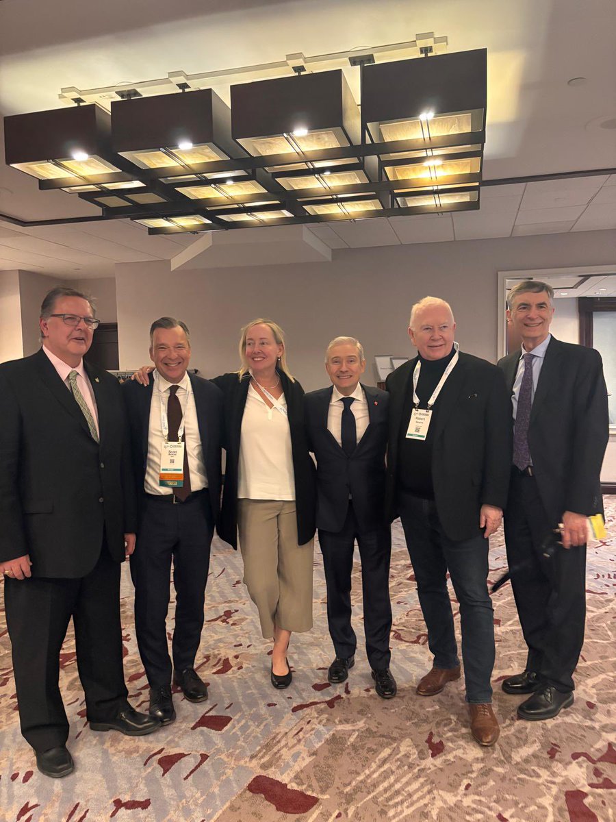 j_maloney's tweet photo. Joined Finance Minister @FP_Champagne for a fireside chat at the @CALUcanada Conference to discuss our Spring Economic Update and how we’re building a stronger, more future-ready Canada.

Great to speak with leaders from across our life insurance &amp; financial advisory sector. https://t.co/nUcnhM4lZd
