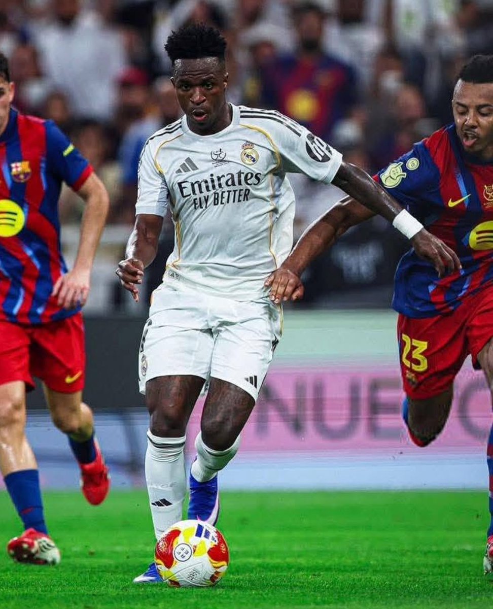 🗣️ Jules Kounde: “Attacker who I suffered against the most? Vinícius Jr. and then Rafa Leão as well. Even Lamine Yamal in trainings.”